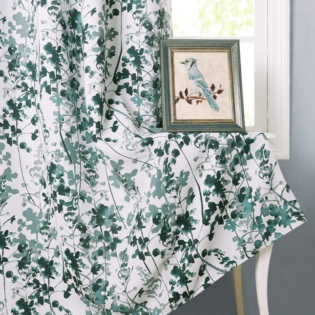 Cortina estampada con motivos vegetales