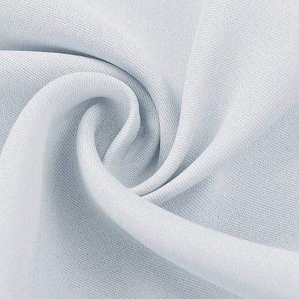 Cortina blanca para cenador de jardín