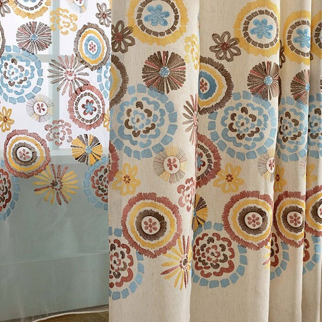 Cortina estilo bohemio con cenefa estampada