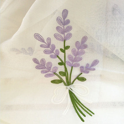 Visillo bordado con motivo floral