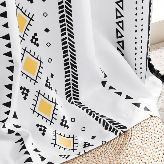 Cortina estilo boho con estampado étnico