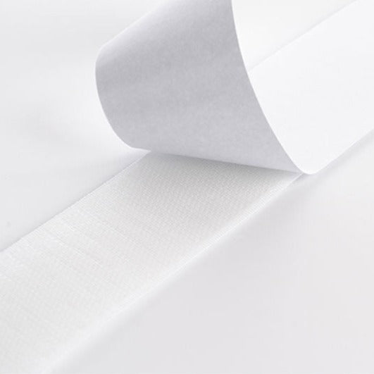 Visillo ligero con trabillas de velcro