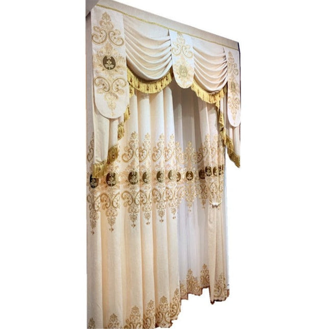 Cortina clásica con cenefa y bordados