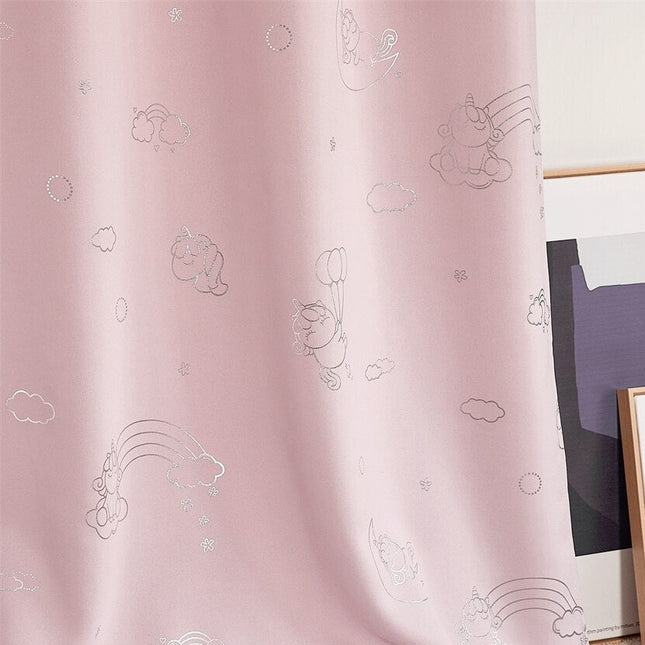 Cortina infantil rosa con unicornios plateados