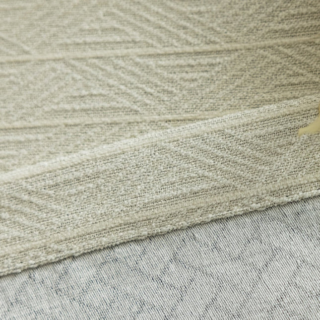 Cortina opaca beige con tejido texturizado