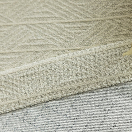 Cortina opaca beige con tejido texturizado