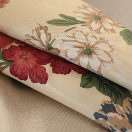 Cortina Opaca con Estampado Floral Campestre