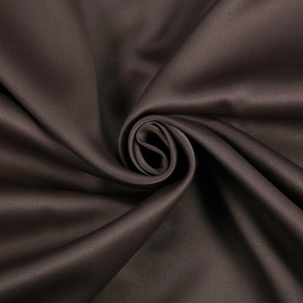 Cortina opaca aislante de luz