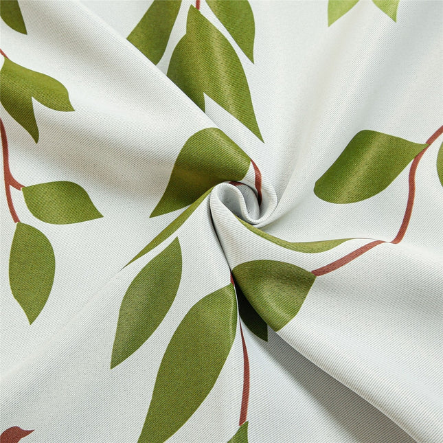 Cortina con estampado de hojas y pájaros