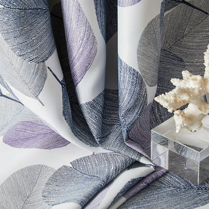 Cortina opaca violeta con estampado hojas