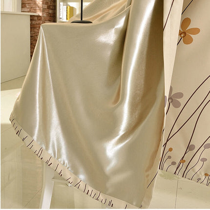 Cortina opaca con estampado abstracto simple