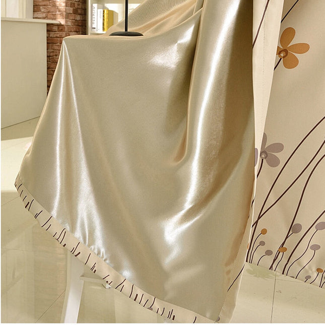 Cortina opaca con estampado abstracto simple