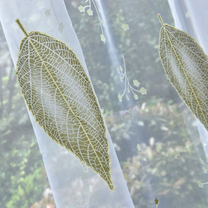 Visillo moderno con estampado de hojas