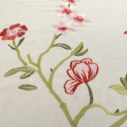 Cortina bordada con ramas y flores