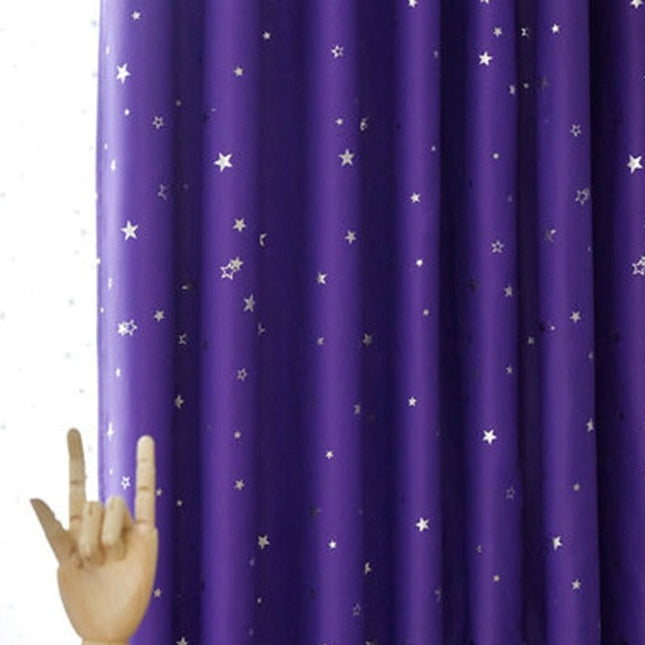 Cortina opaca infantil morada con estrellas