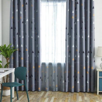 Cortina con estampado de triángulos
