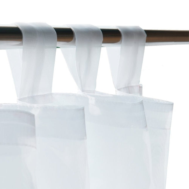 Visillo de exterior blanco con ojales.