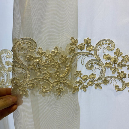 Visillo con elegante borde de encaje