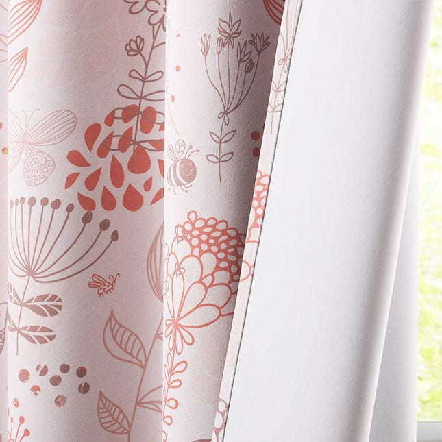 Cortina con estampado floral para salón