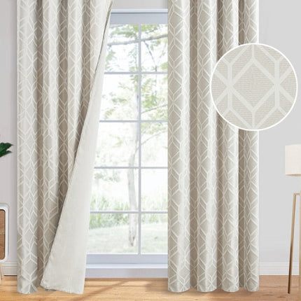 Cortina opaca beige con estampado geométrico