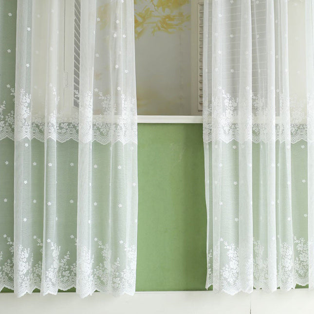 Visillo blanco bordado con encaje floral