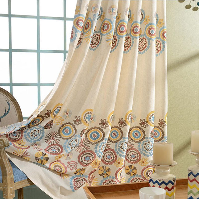 Cortina estilo bohemio con cenefa estampada