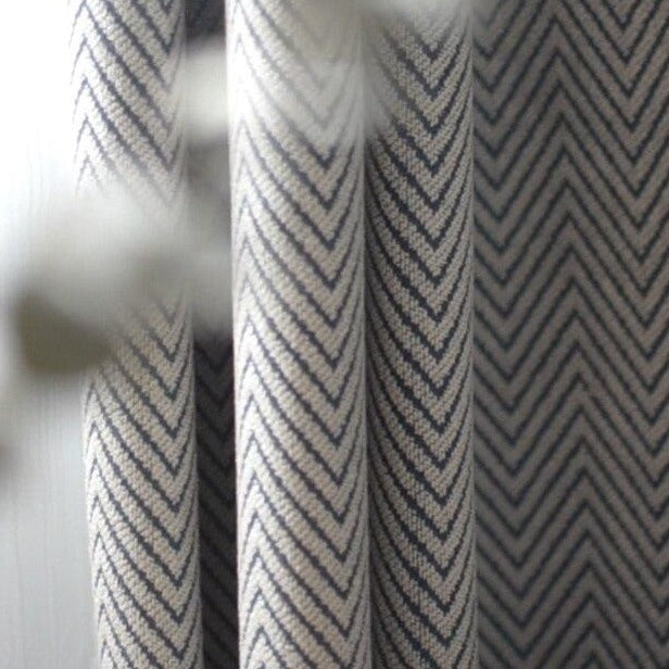 Cortina opaca espiga gris claro