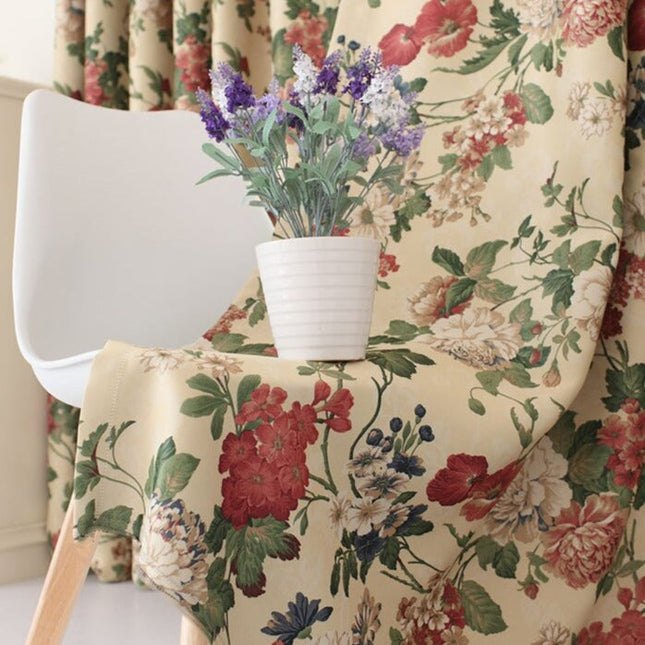 Cortina Opaca con Estampado Floral Campestre