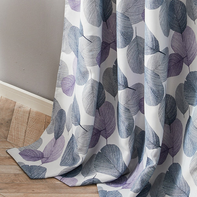 Cortina opaca violeta con estampado hojas