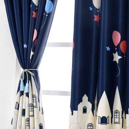 Cortina infantil con diseño de castillos