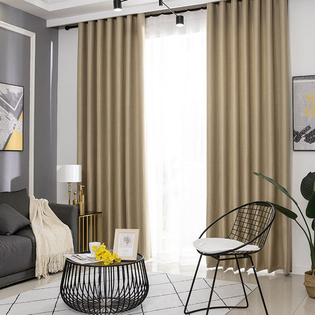 Cortina opaca moderna color marrón