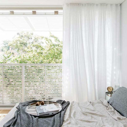 Visillo liso translúcido de gasa