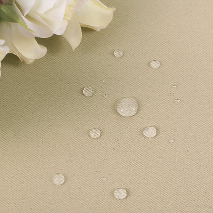 Cortina impermeable para porche y jardín.