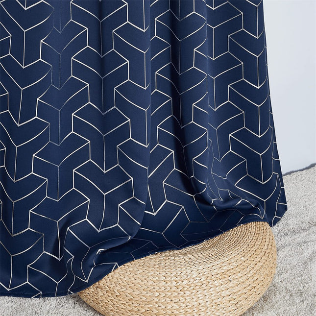 Cortina opaca azul con motivo geométrico