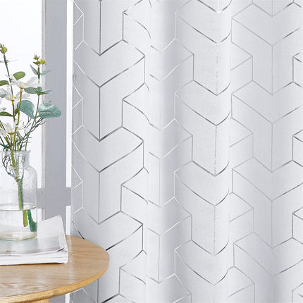 Cortina opaca blanca con cubos 3D