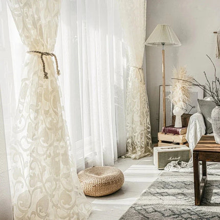 Visillo blanco con bordado damasco