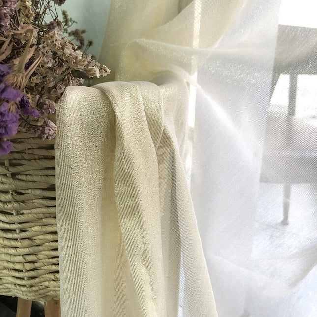 Visillo brillante con efecto hilo metalizado