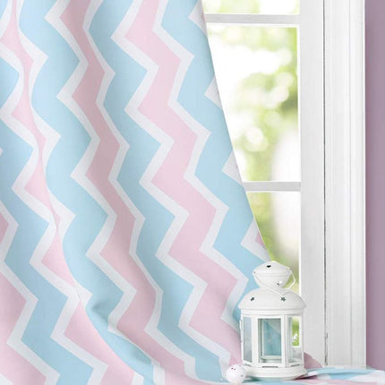 Cortina infantil con diseño chevron