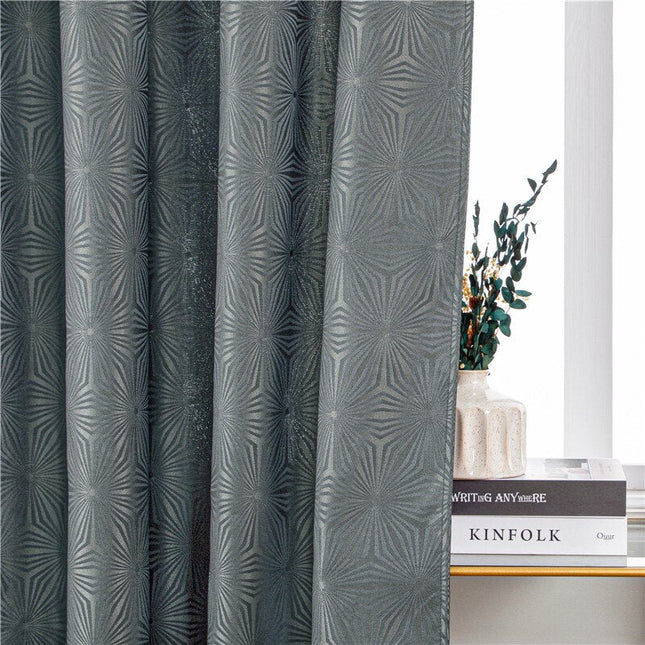 Cortina gris con relieve geométrico moderno