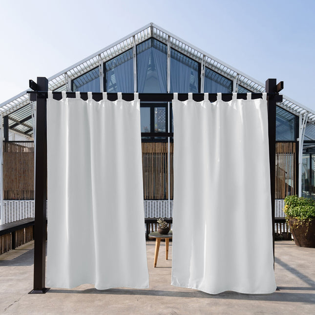 Cortina de exterior blanca con trabillas