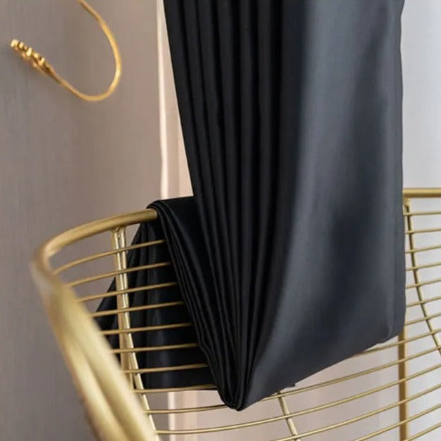 Cortina negra opaca para sala moderna