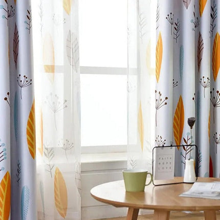 Visillo con estampado de hojas amarillas