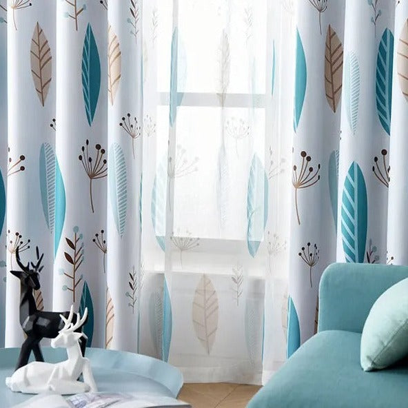 Visillo con estampado de hojas azules