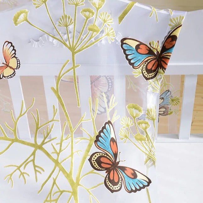 Visillo infantil con mariposas bordadas