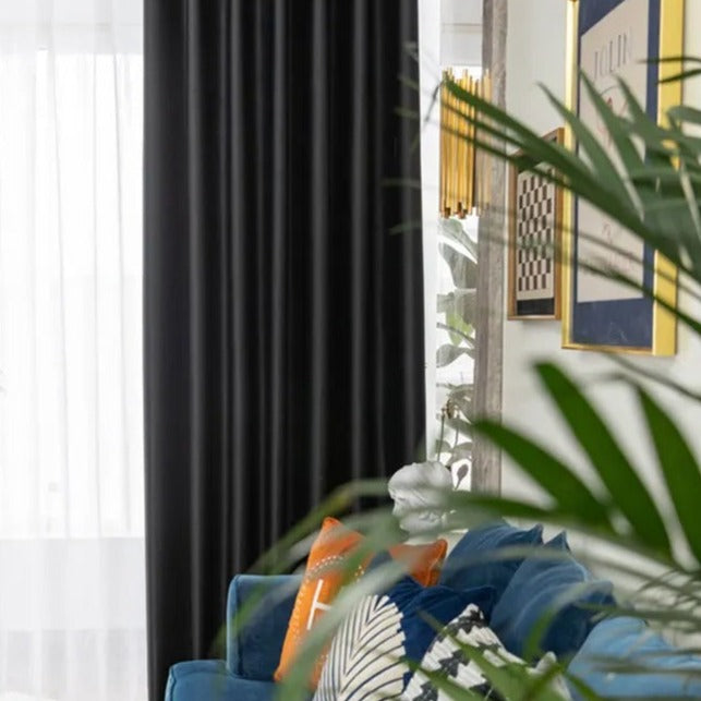Cortina negra opaca para sala moderna