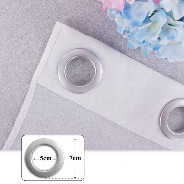 Cortina exterior translúcida con ojales