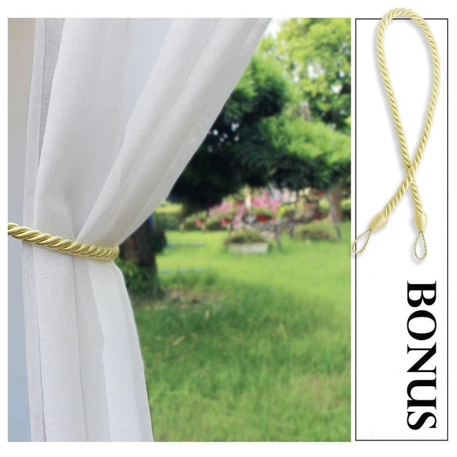 Cortina exterior translúcida con ojales